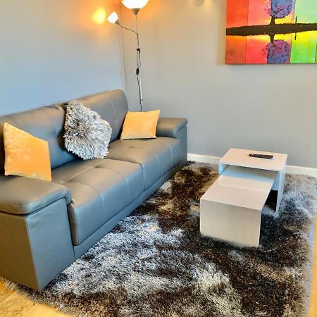 An Entire 2Beds, 2Bathrooms, Free Wifi, Free Parking, Risinghurst, Oxford Ngoại thất bức ảnh